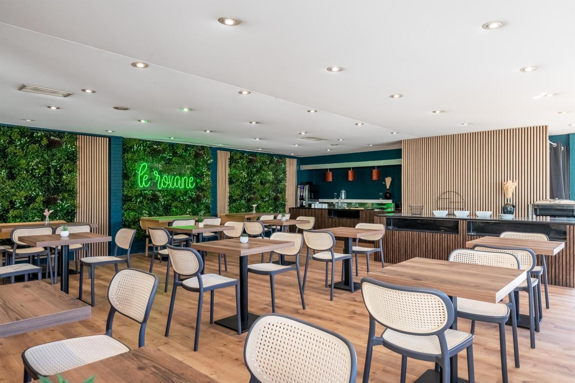 Le Roxane Hotell Saint-Laurent-des-Vignes Eksteriør bilde