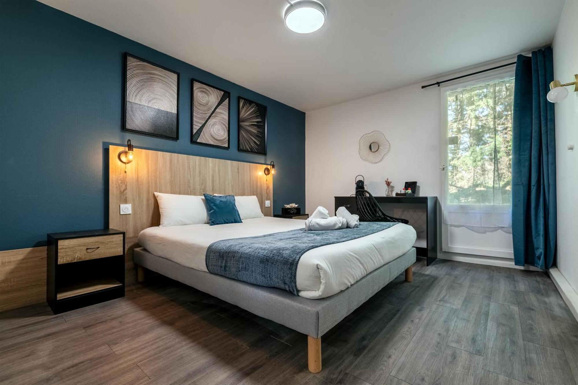 Le Roxane Hotell Saint-Laurent-des-Vignes Eksteriør bilde