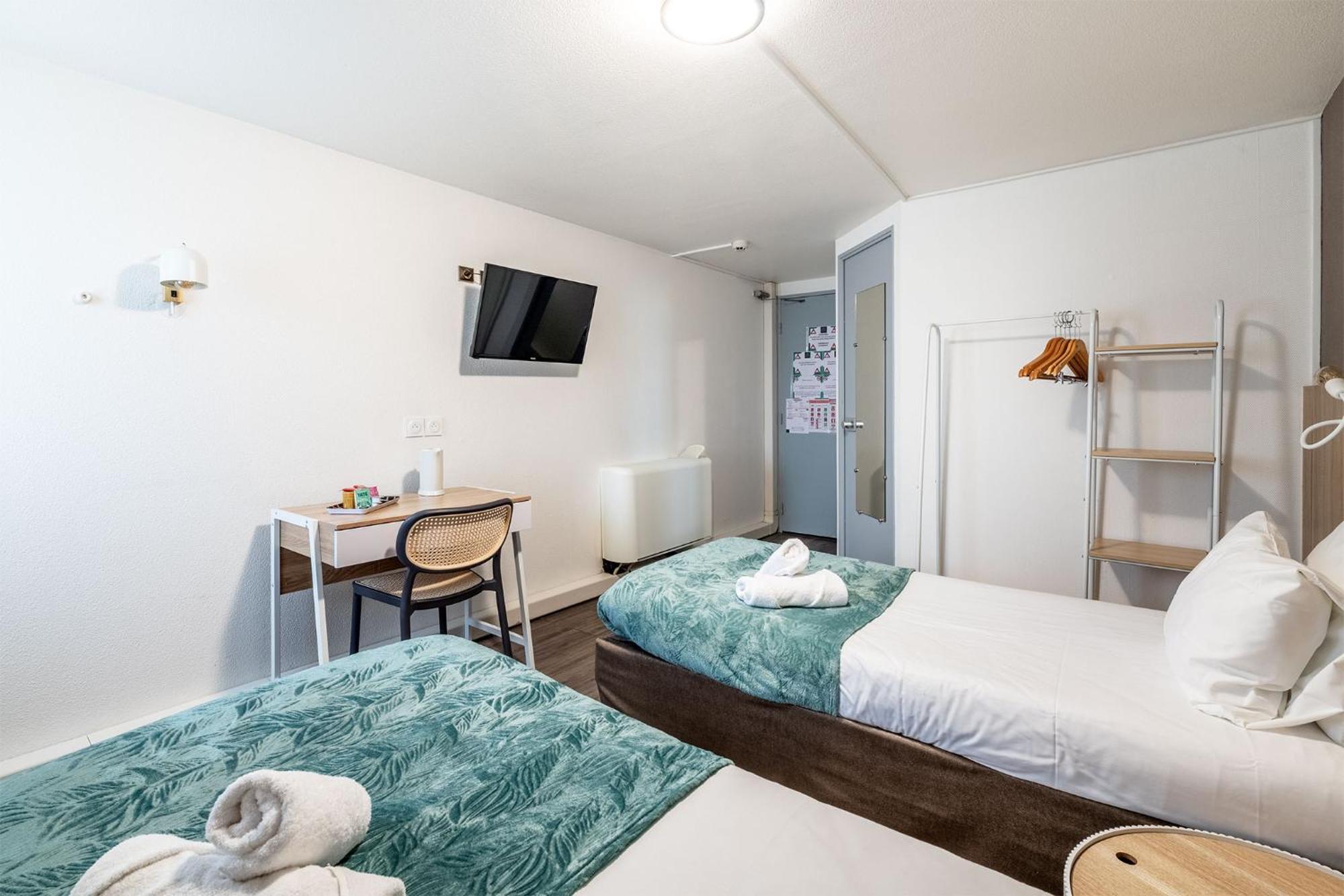 Le Roxane Hotell Saint-Laurent-des-Vignes Eksteriør bilde