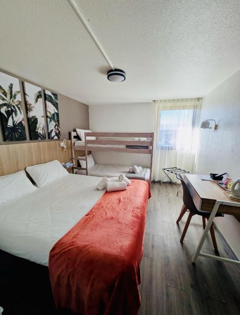 Le Roxane Hotell Saint-Laurent-des-Vignes Eksteriør bilde