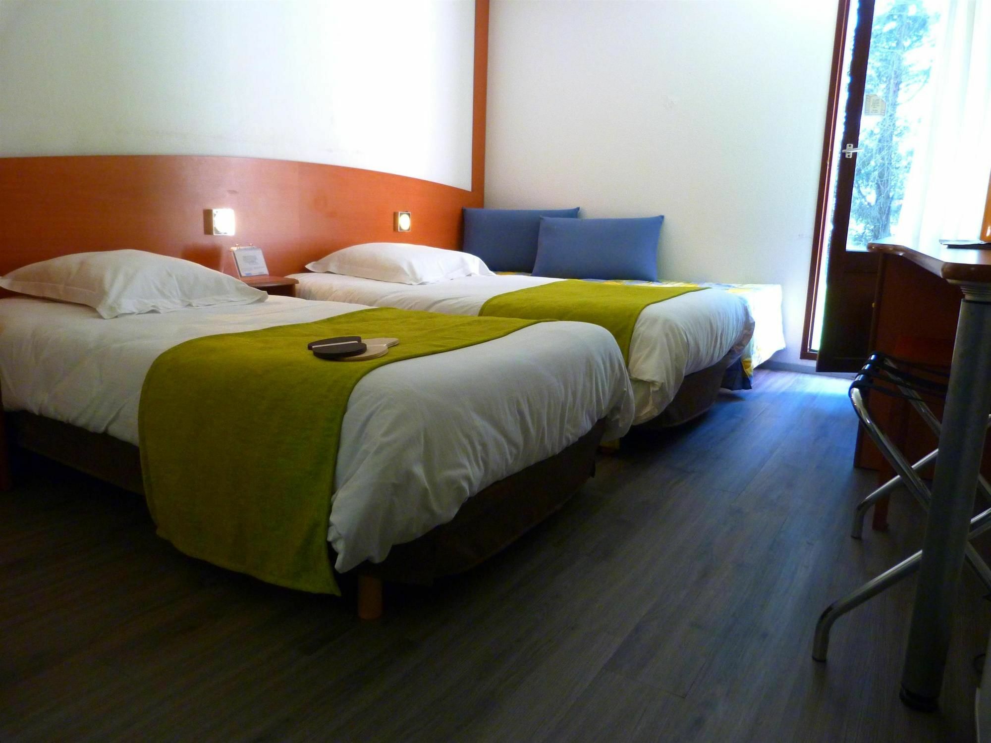 Le Roxane Hotell Saint-Laurent-des-Vignes Eksteriør bilde